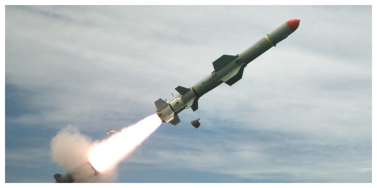 Lực lượng Hàng không Vũ trụ Nga tung đòn hủy diệt kho tên lửa Harpoon của Ukraine