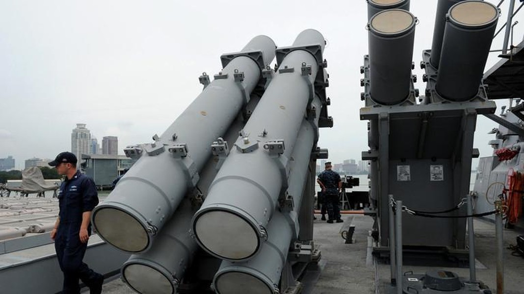 Mỹ ‘phù phép’ tên lửa giúp Ukraine bắn chìm tàu Nga trên Biển Đen