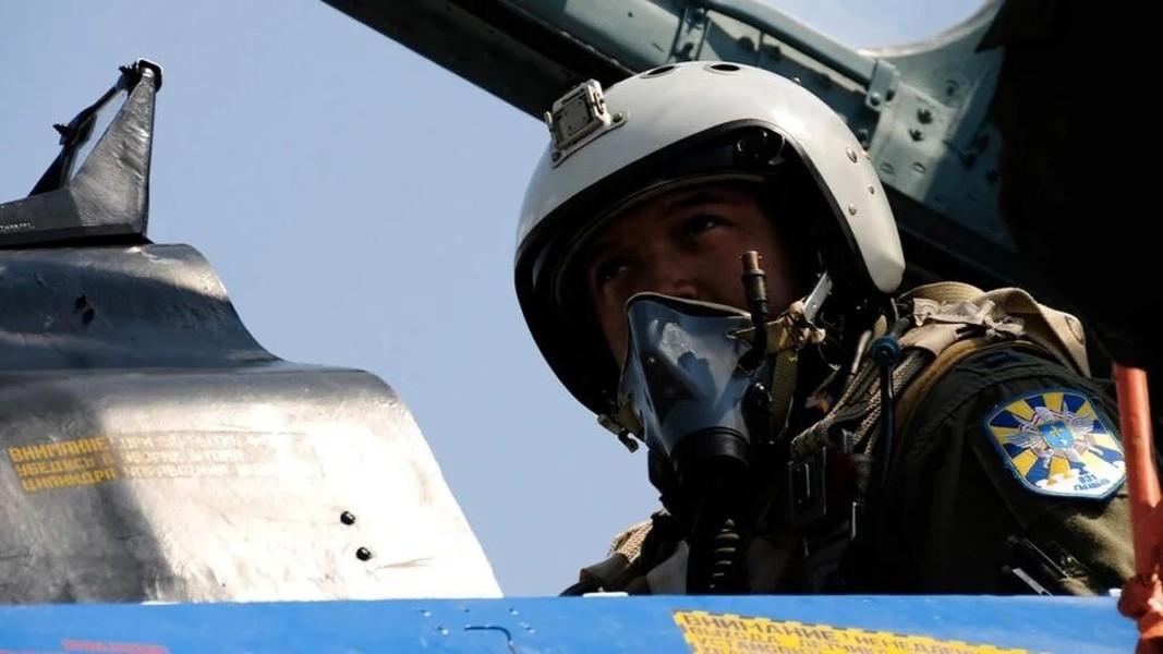 Vì sao Mỹ không cấp F-15, F-16 cho Ukraine?