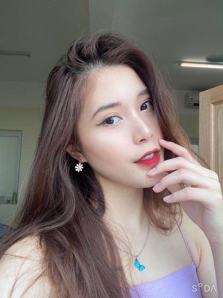 [ẢNH] Hotgirl bóng chuyền Việt Nam xinh như mộng ở tuổi 18
