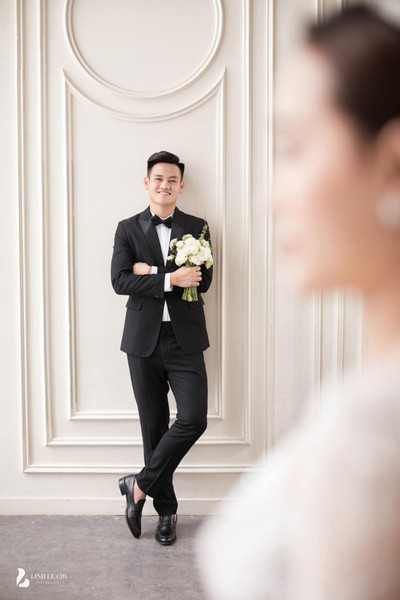 Ảnh cưới lãng mạn của Hồ Tấn Tài và hôn thê hơn 2 tuổi