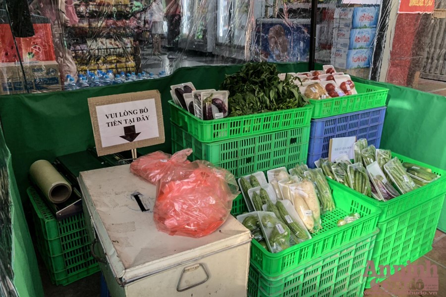 [ẢNH] Cửa hàng rau quả không người bán, không cần giám sát đầu tiên ở Hà Nội