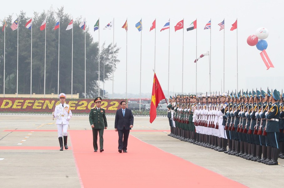 Toàn cảnh lễ khai mạc Triển lãm Quốc phòng quốc tế Việt Nam 2022