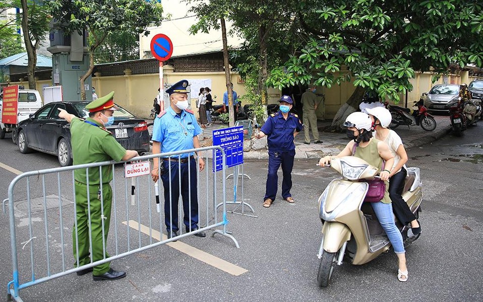 Tập trung phòng, chống dịch Covid-19 ở các điểm thi