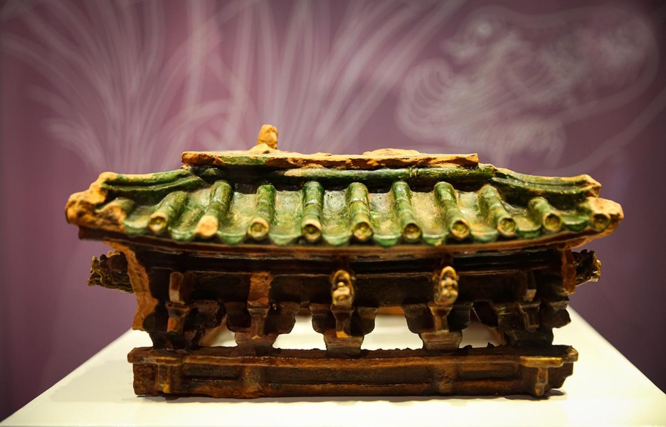 Báu vật hoàng cung tại Hoàng thành Thăng Long 