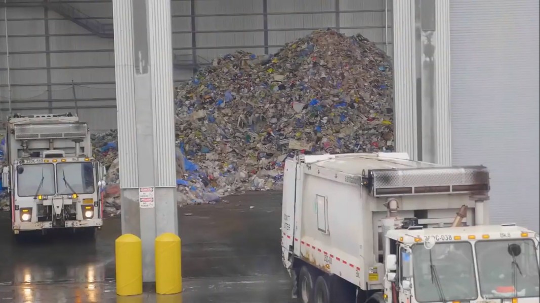 Quốc gia duy nhất trên thế giới sạch đến mức phải nhập khẩu rác thải