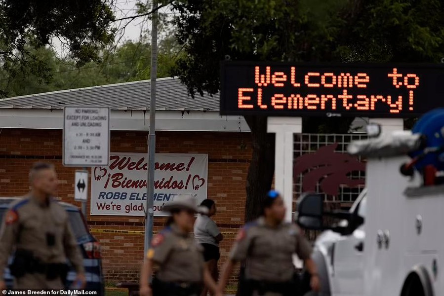 Toàn cảnh vụ xả súng đẫm máu tại trường tiểu học ở Mỹ