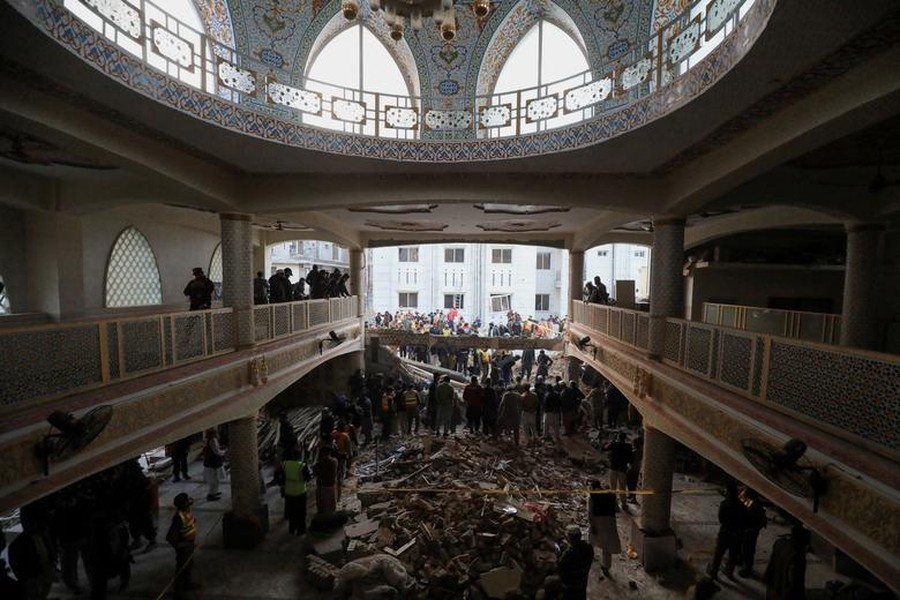 Diễn biến mới nhất vụ đánh bom đền thờ Hồi giáo ở Pakistan khiến 83 người thiệt mạng