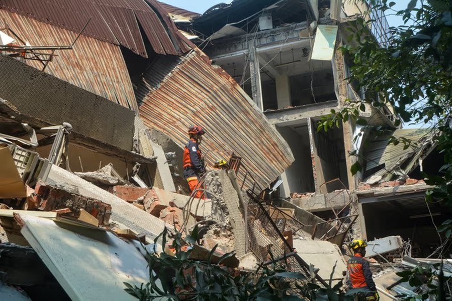 Cảnh đổ nát trong trận động đất mạnh nhất 25 năm ở Đài Loan