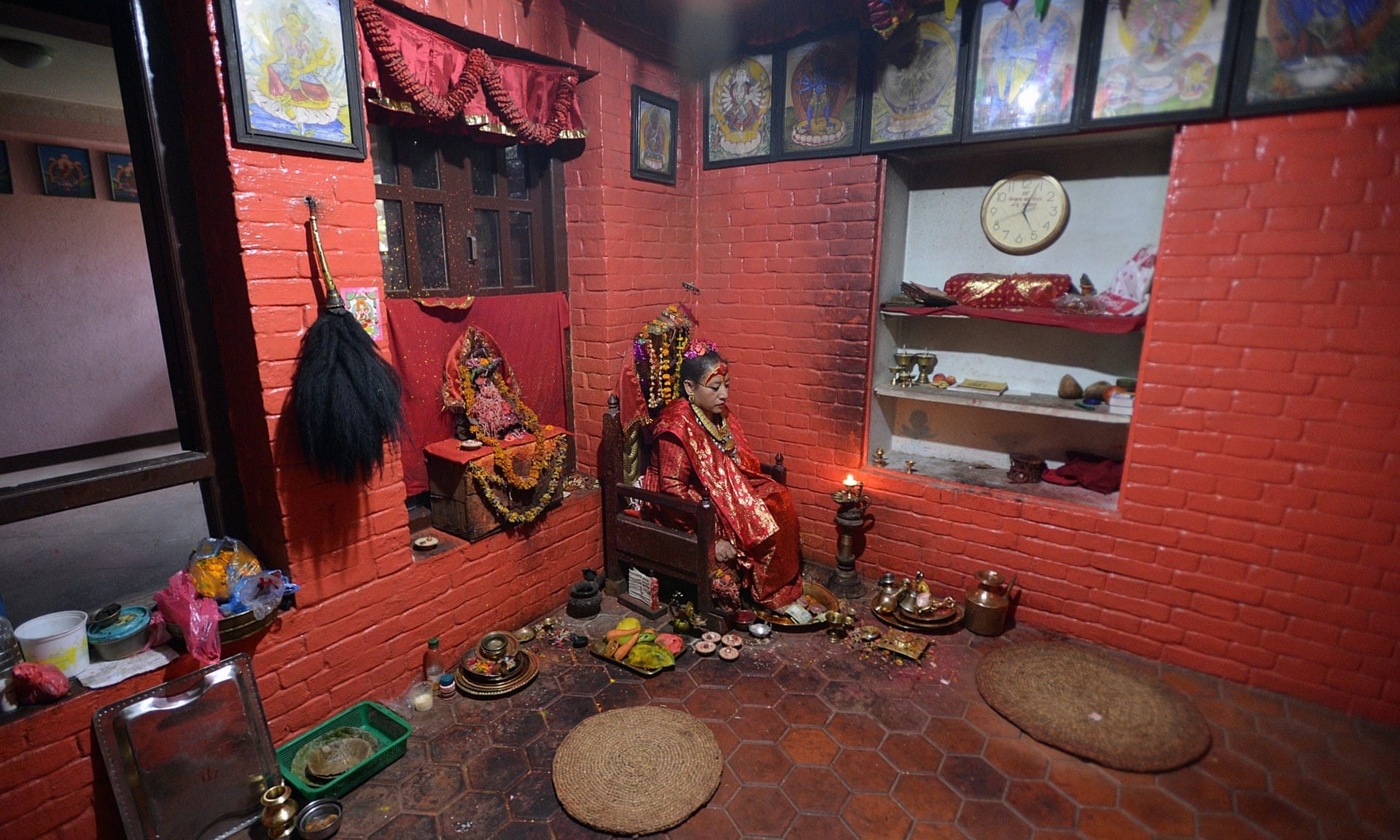 Kumari tại Nepal (2): Nữ thần hoàn tục ra sao? ảnh 9