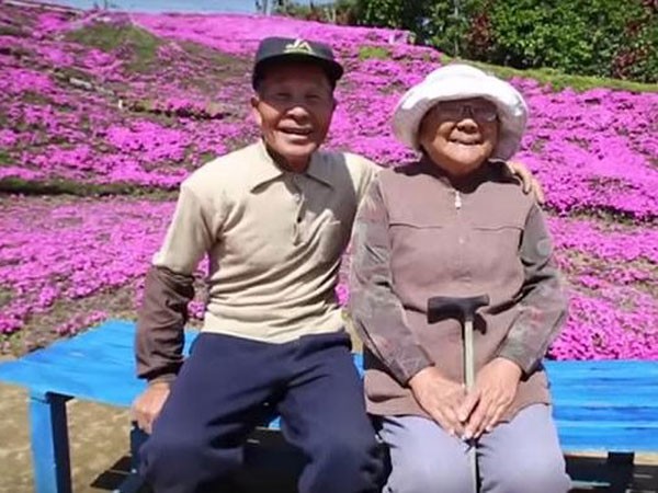 Hạnh phúc của người phụ nữ mù lòa ảnh 1 Hạnh phúc của người phụ nữ mù lòa ảnh 1