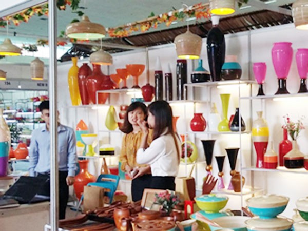 Khai mạc Hội chợ quà tặng thủ công mỹ nghệ 2015 ảnh 1