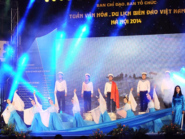 Tôn vinh giá trị đặc sắc của biển đảo Việt Nam ảnh 1 Tôn vinh giá trị đặc sắc của biển đảo Việt Nam ảnh 1