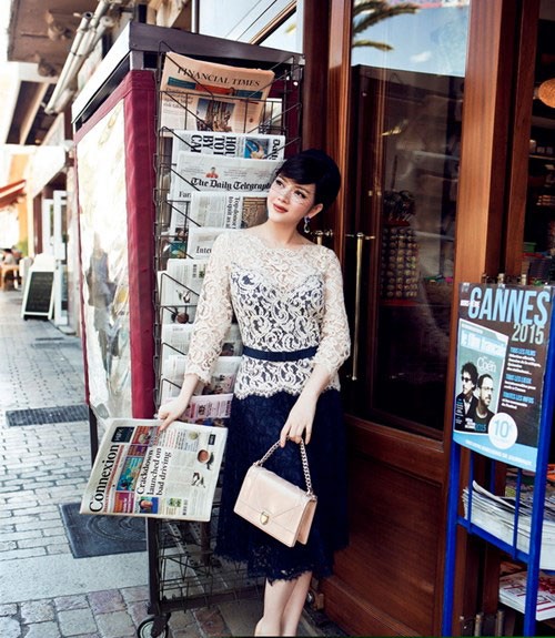 Lý Nhã Kỳ xinh đẹp, dịu dàng dạo phố cổ tại Pháp ảnh 8 Lý Nhã Kỳ xinh đẹp, dịu dàng dạo phố cổ tại Pháp ảnh 8