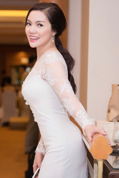 Ca sĩ Ngọc Anh khoe dáng nuột nà, quyến rũ ảnh 5 Ca sĩ Ngọc Anh khoe dáng nuột nà, quyến rũ ảnh 5