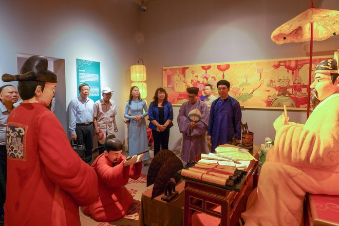 Tái hiện Tết Đoan Ngọ truyền thống ở Hoàng Thành Thăng Long  ảnh 9