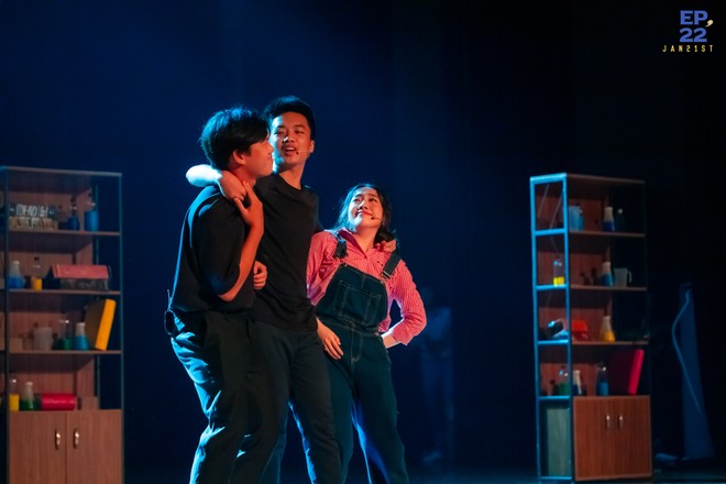 Học sinh Hà Nội dựng nhạc kịch lấy cảm hứng từ loạt phim truyền hình "Severance"