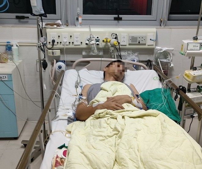 Bệnh nhân 52 tuổi bị biến chứng sốc tim nặng, ngừng tuần hoàn, được cứu sống thần kỳ ảnh 1