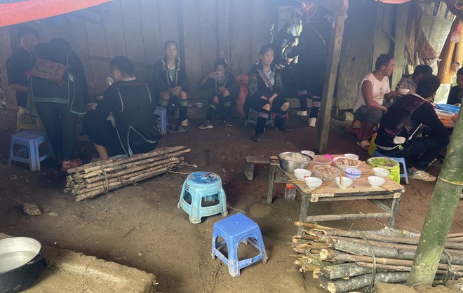 11 người nhập viện sau khi ăn cỗ đám ma tại Sa Pa ảnh 1