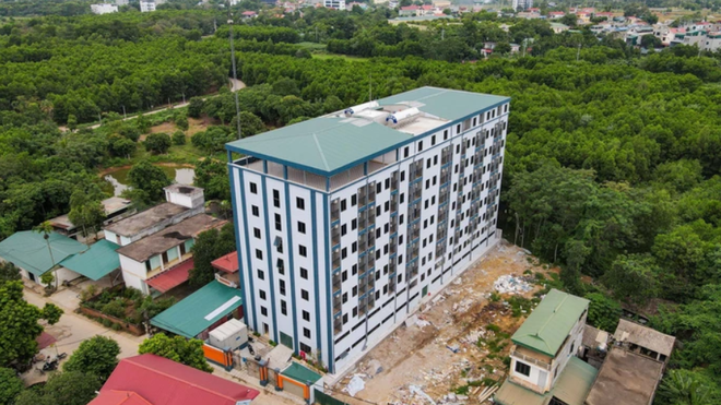 Một chung cư ở huyện Thạch Thất (Hà Nội) xây sai phép có quy mô 9 tầng, gần 200 căn hộ ảnh 1