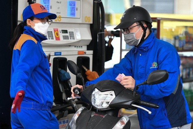 Dự báo giá xăng dầu trong nước ngày mai ảnh 1