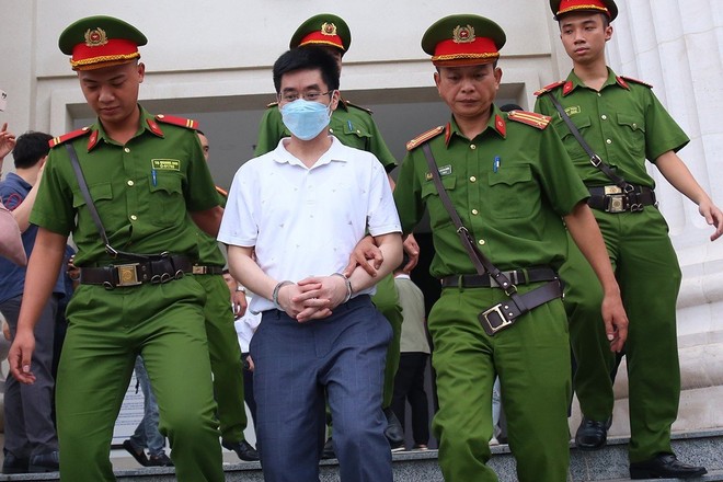 Trước ngày phiên tòa phúc thẩm diễn ra, bị cáo Hoàng Văn Hưng bất ngờ nhận tội và khắc phục toàn bộ hậu quả.