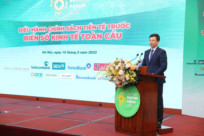 Phó Thống đốc Ngân hàng Nhà nước: Nếu nới lỏng tín dụng, sẽ tiềm ẩn rủi ro ảnh 1