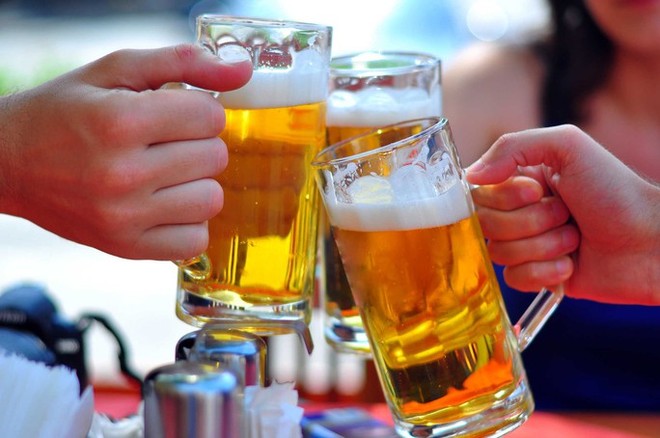 Kiến nghị chưa tăng thuế tiêu thụ đặc biệt với rượu, bia, Bộ Tài chính nói gì? ảnh 1