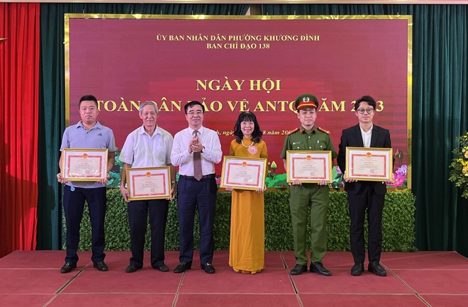 Phường Khương Đình sôi nổi các hoạt động trong Ngày hội toàn dân bảo vệ an ninh Tổ quốc ảnh 6