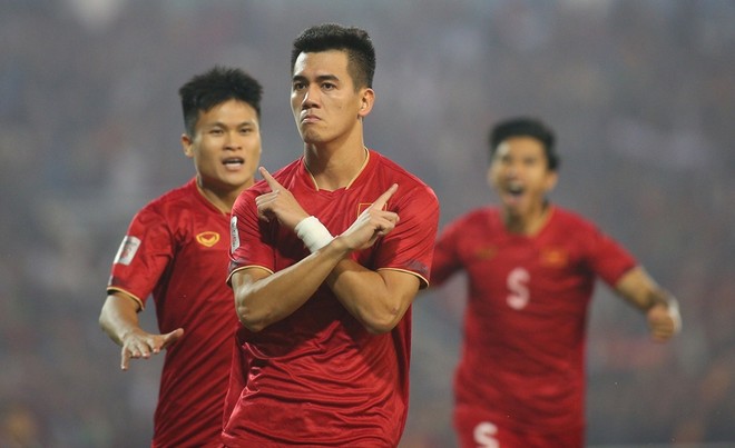 Tiến Linh lập cú đúp đưa ĐT Việt Nam vào chung kết AFF Cup 2022 ảnh 1