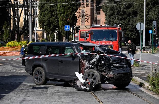 Tiền đạo tuyển Italia gặp tai nạn giao thông kinh hoàng ảnh 2
