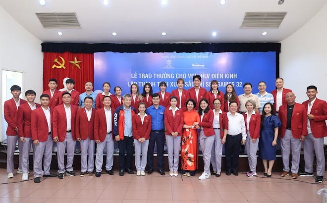 Nguyễn Thị Oanh và tuyển điền kinh nhận thưởng gần nửa tỷ đồng ảnh 3