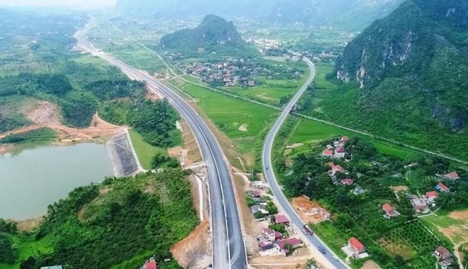 Gần 22.700 tỷ đồng xây dựng 93km cao tốc nối cửa khẩu Tân Thanh và tỉnh Cao Bằng ảnh 1