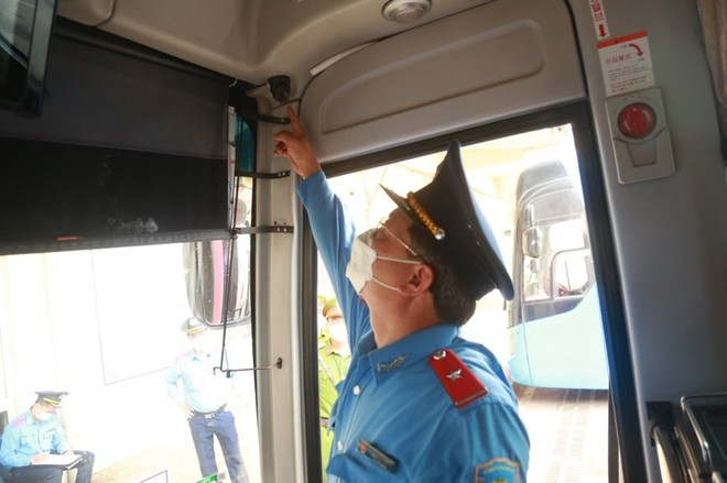 Ô tô kinh doanh vận tải bắt buộc phải lắp camera hành trình mới được cấp phù hiệu ảnh 1