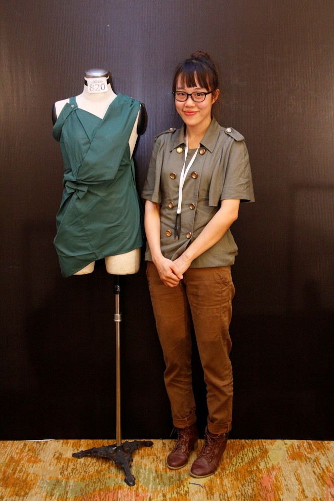 Chiêu "hô biến" áo sơ mi độc đáo của thí sinh Project Runway ảnh 10 Chiêu "hô biến" áo sơ mi độc đáo của thí sinh Project Runway ảnh 10