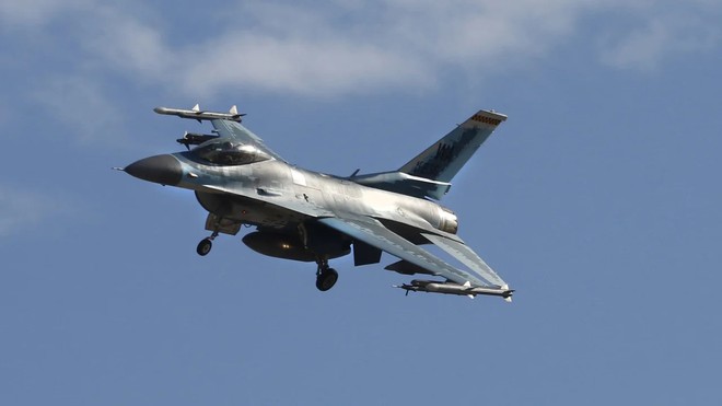 Chiến đấu cơ F-16 Mỹ rơi ở Hàn Quốc ảnh 1