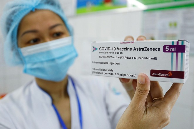Bộ Y tế khuyến cáo người dân không nên quá hoang mang về tác dụng phụ của vaccine AstraZeneca