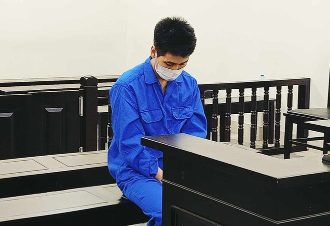 Nguyễn Duy Hưng bị đưa ra xét xử tại phiên tòa.