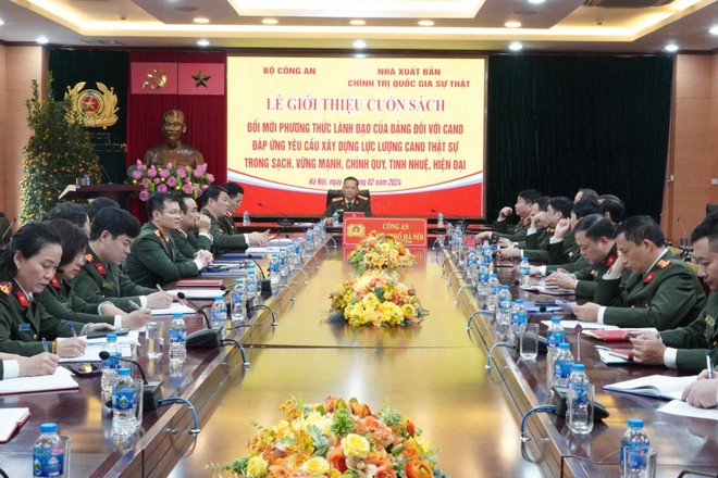 Đại tá Phạm Thanh Hùng, Phó Bí thư Đảng uỷ, Phó Giám đốc CATP chủ trì tại điểm cầu CATP