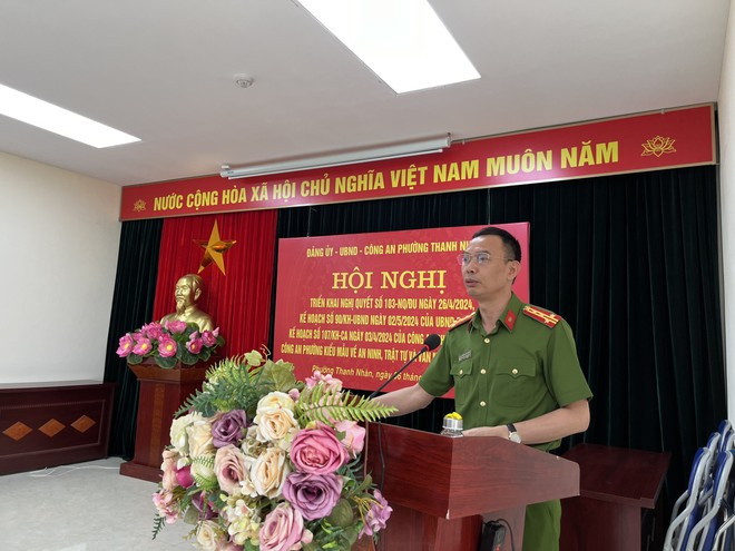 Đại tá Trương Văn Hồng - Trưởng Công an quận Hai Bà Trưng phát biểu chỉ đạo