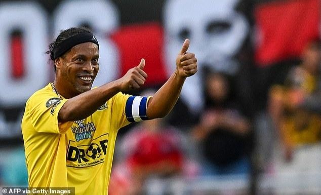 Ronaldinho sẽ cùng ĐT Brazil dự kỳ World Cup đặc biệt vào mùa hè 2024