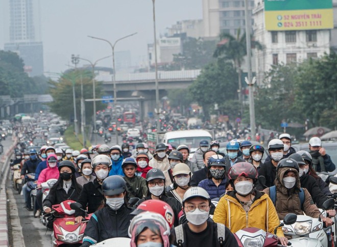 Tình hình ùn tắc giao thông trên địa bàn Hà Nội diễn biến phức tạp do lưu lượng phương tiện đông đúc