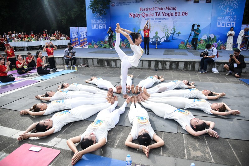 Hơn  người đồng diễn ở Festival Yoga Hà Nội 2022 | Báo điện tử An ninh  Thủ đô