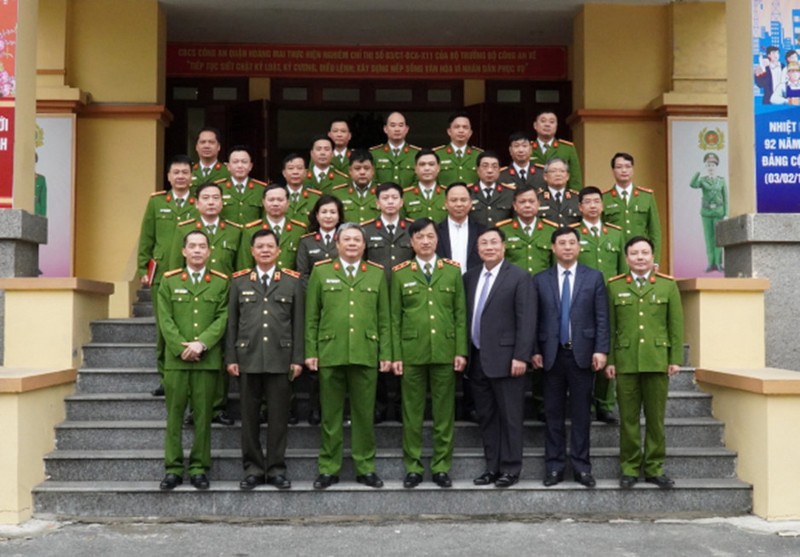 Công an quận Hoàng Mai được trao tặng Huân chương Chiến công hạng Nhì | Báo điện tử An ninh Thủ đô